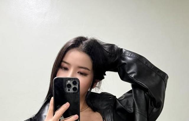 마마무 솔라 SNS