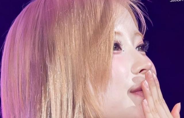 BABYMONSTER (베이비몬스터) 아사