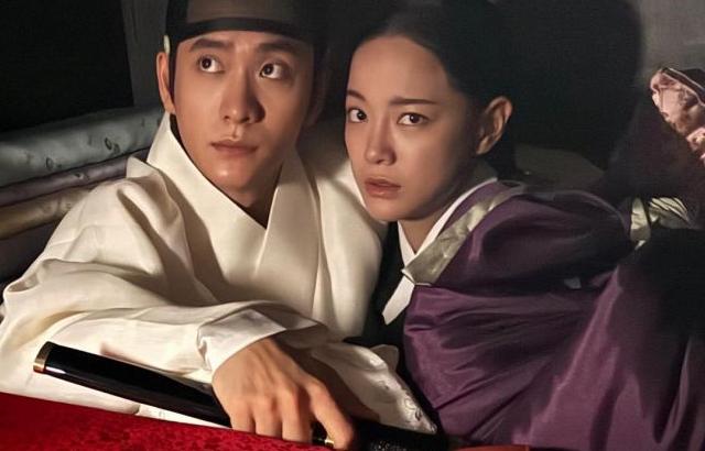 김세정 인별 이강에는달이흐른다/ 태양계