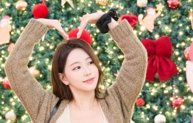 황유주 아나운서