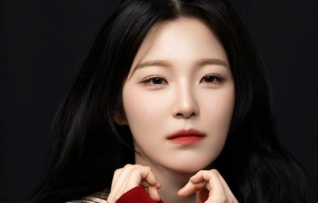 프로미스나인 백지헌