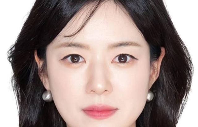 묘장군 김묘성 여권사진