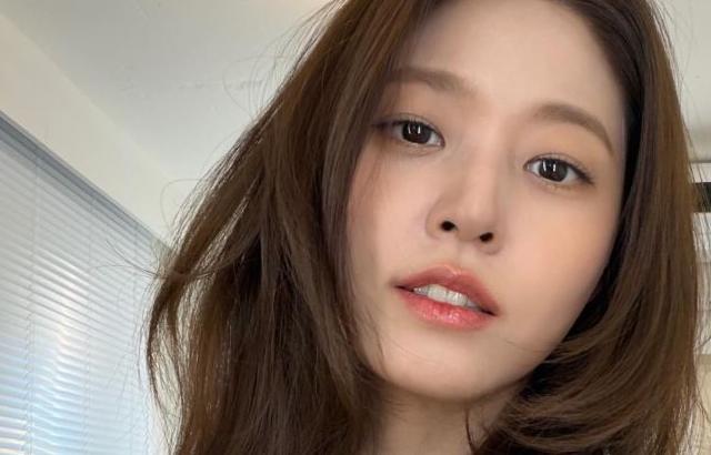 김설현 인별/ 천천히강렬하게