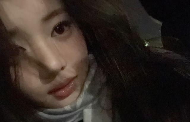 베이비몬스터 로라