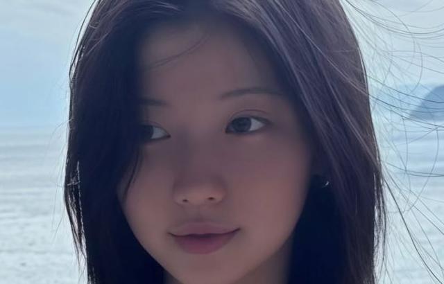 BABYMONSTER (베이비몬스터) 아사