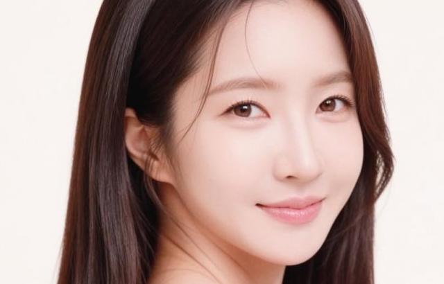 이윤정 아나운서