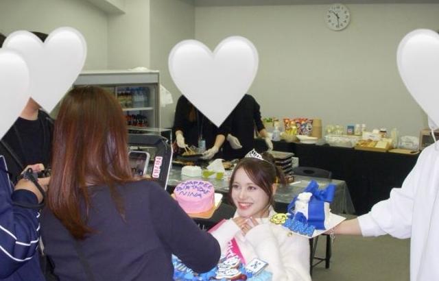 니쥬 (NiziU) 니나