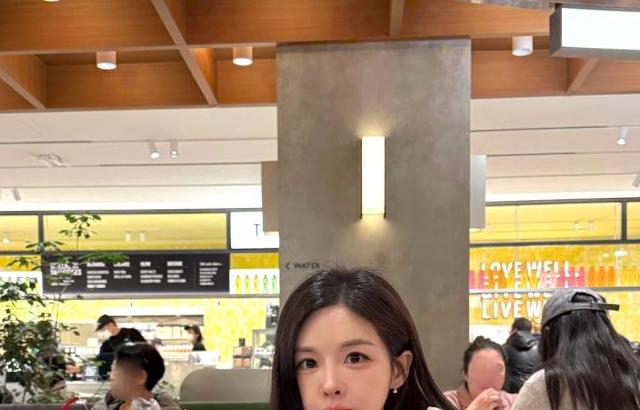 김효진 아나운서