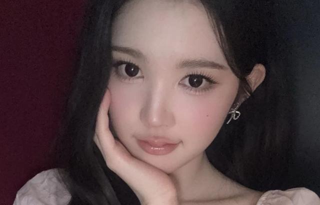 하츠투하츠 에이나